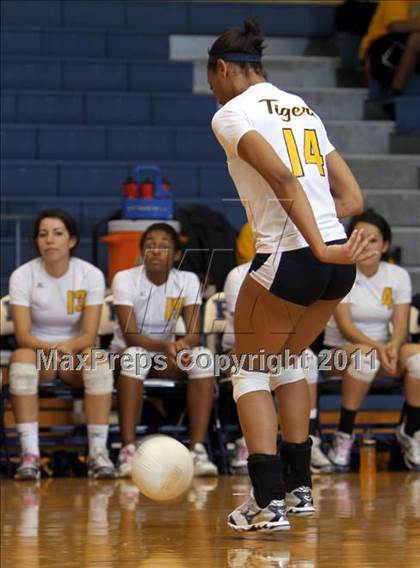 Thumbnail 3 in Anderson vs Stony Point (5A Region 2 Bidistrict) photogallery.