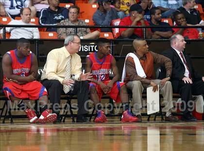 Thumbnail 1 in Duncanville vs El Dorado (Texas 5A Region 1 Semifinal) photogallery.