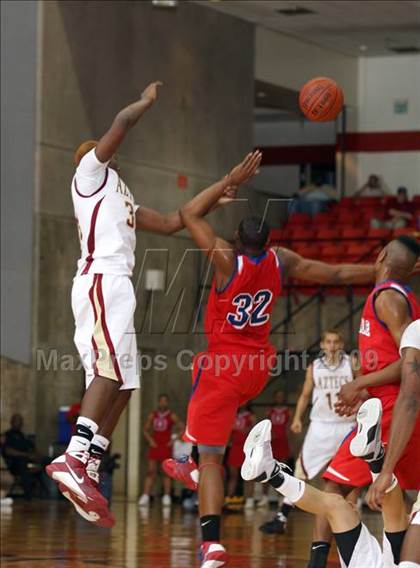 Thumbnail 2 in Duncanville vs El Dorado (Texas 5A Region 1 Semifinal) photogallery.
