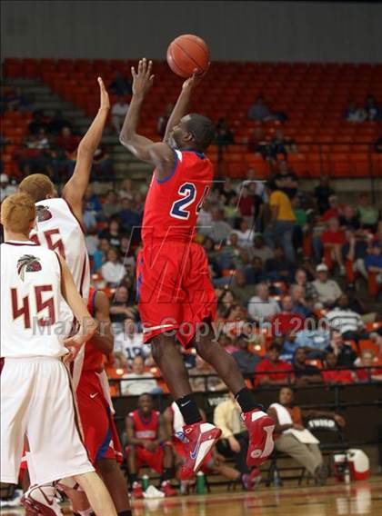 Thumbnail 2 in Duncanville vs El Dorado (Texas 5A Region 1 Semifinal) photogallery.
