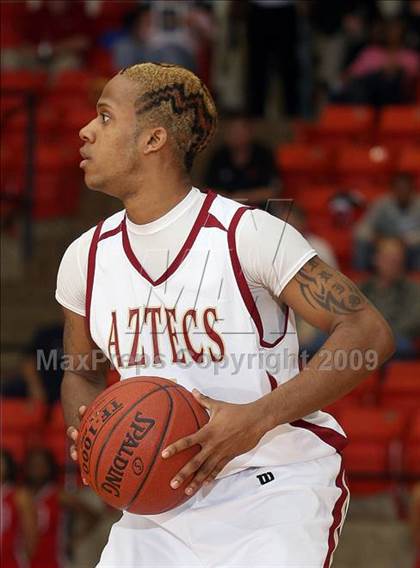 Thumbnail 2 in Duncanville vs El Dorado (Texas 5A Region 1 Semifinal) photogallery.