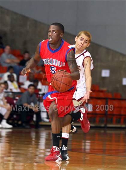 Thumbnail 3 in Duncanville vs El Dorado (Texas 5A Region 1 Semifinal) photogallery.