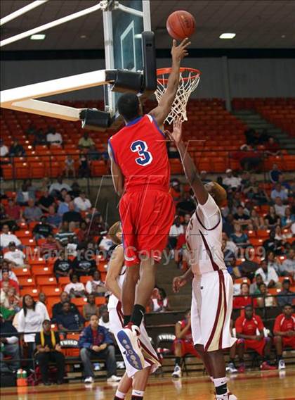 Thumbnail 2 in Duncanville vs El Dorado (Texas 5A Region 1 Semifinal) photogallery.