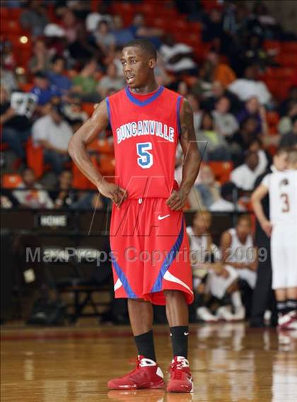 Thumbnail 2 in Duncanville vs El Dorado (Texas 5A Region 1 Semifinal) photogallery.