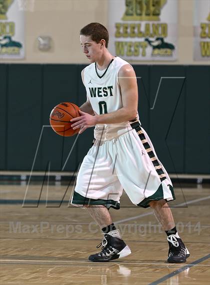 Thumbnail 2 in Hamilton vs. Zeeland West photogallery.