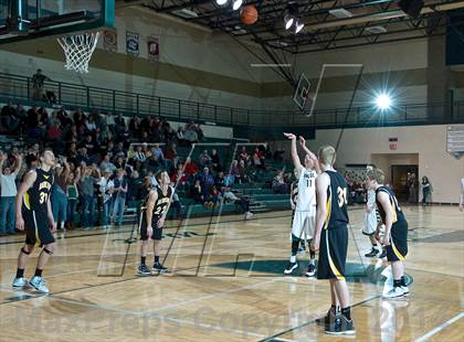 Thumbnail 1 in Hamilton vs. Zeeland West photogallery.