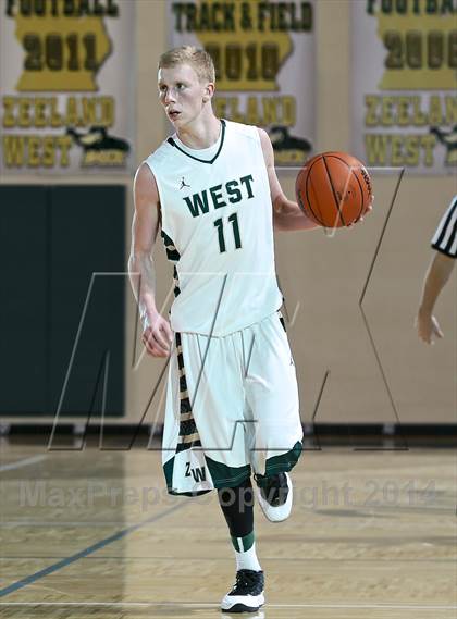 Thumbnail 2 in Hamilton vs. Zeeland West photogallery.