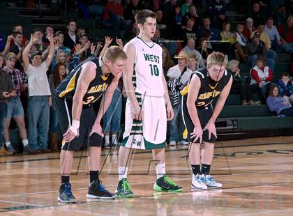 Thumbnail 1 in Hamilton vs. Zeeland West photogallery.