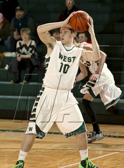 Thumbnail 1 in Hamilton vs. Zeeland West photogallery.