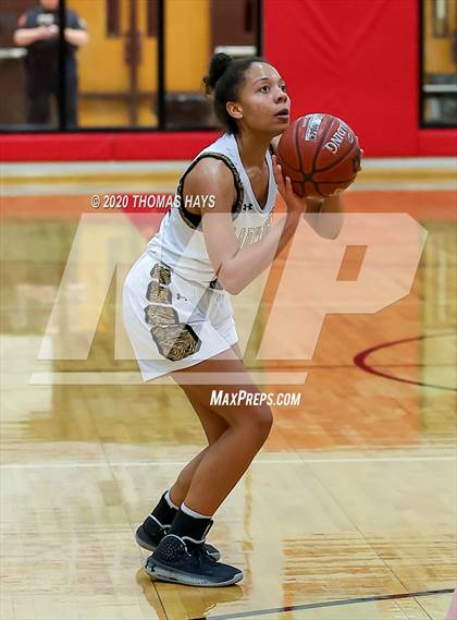 Thumbnail 2 in Argyle vs. Snyder (UIL Class 4A Area Playoff) photogallery.