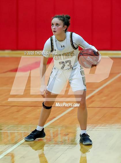 Thumbnail 3 in Argyle vs. Snyder (UIL Class 4A Area Playoff) photogallery.