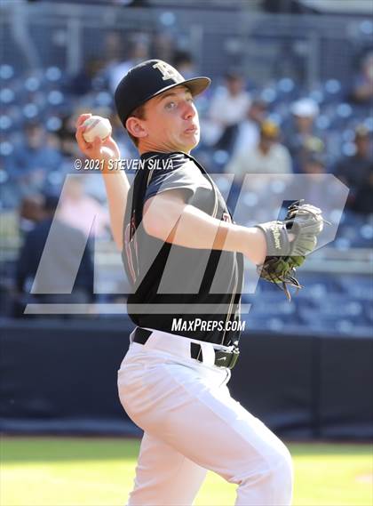 Thumbnail 3 in Bishop's vs. Francis Parker (at Petco Park) photogallery.