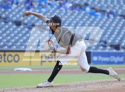 Thumbnail 3 in Bishop's vs. Francis Parker (at Petco Park) photogallery.