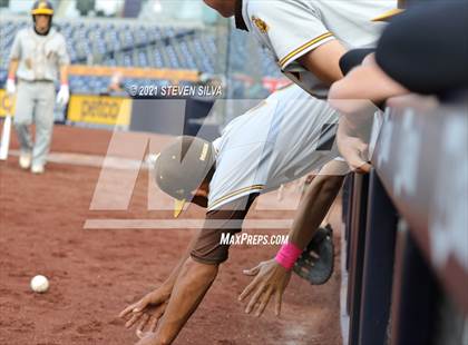 Thumbnail 2 in Bishop's vs. Francis Parker (at Petco Park) photogallery.