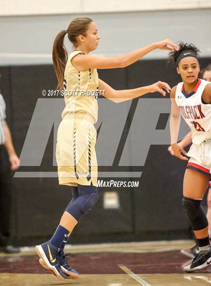 Thumbnail 2 in Yucaipa vs. Great Oak (Mustang Tip-Off Classic) photogallery.