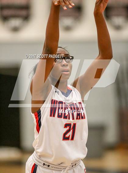 Thumbnail 3 in Yucaipa vs. Great Oak (Mustang Tip-Off Classic) photogallery.