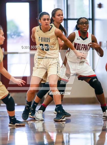 Thumbnail 2 in Yucaipa vs. Great Oak (Mustang Tip-Off Classic) photogallery.