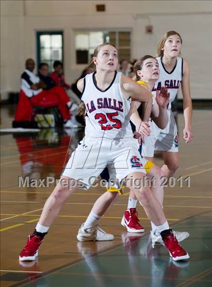 Thumbnail 2 in La Salle vs Menlo (Santa Barbara Tournament of Champions) photogallery.