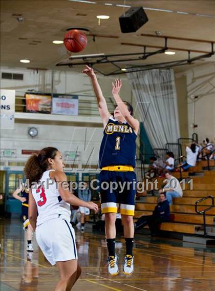 Thumbnail 2 in La Salle vs Menlo (Santa Barbara Tournament of Champions) photogallery.