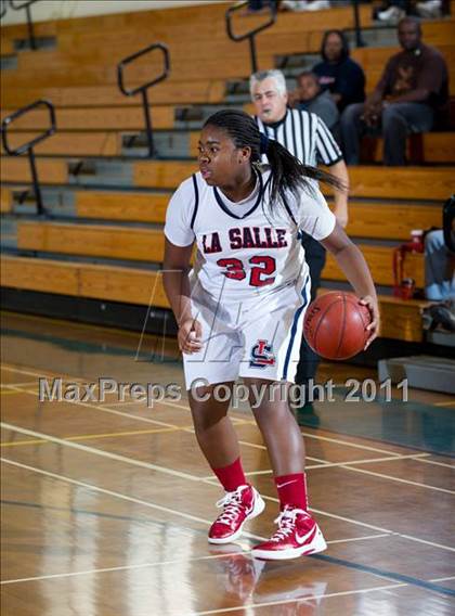 Thumbnail 2 in La Salle vs Menlo (Santa Barbara Tournament of Champions) photogallery.
