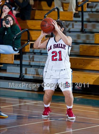 Thumbnail 1 in La Salle vs Menlo (Santa Barbara Tournament of Champions) photogallery.