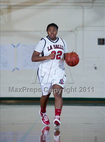 Thumbnail 2 in La Salle vs Menlo (Santa Barbara Tournament of Champions) photogallery.