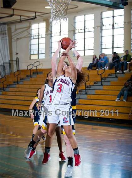 Thumbnail 1 in La Salle vs Menlo (Santa Barbara Tournament of Champions) photogallery.