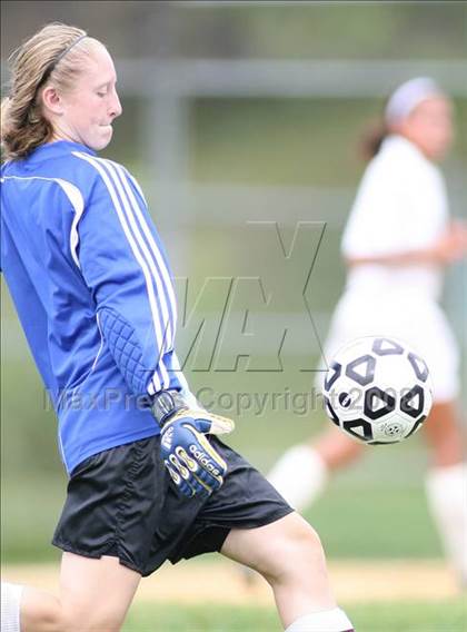 Thumbnail 1 in Clarkstown South vs. O'Neill (Nanuet Tourney) photogallery.
