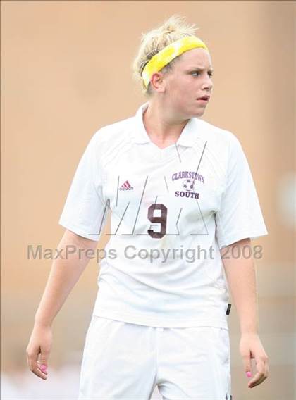 Thumbnail 1 in Clarkstown South vs. O'Neill (Nanuet Tourney) photogallery.