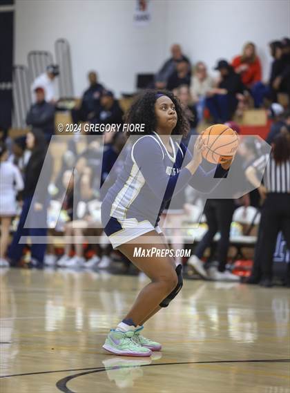 Thumbnail 2 in Notre Dame (SO) @ Harvard-Westlake photogallery.