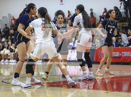 Thumbnail 1 in Notre Dame (SO) @ Harvard-Westlake photogallery.