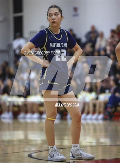 Thumbnail 1 in Notre Dame (SO) @ Harvard-Westlake photogallery.