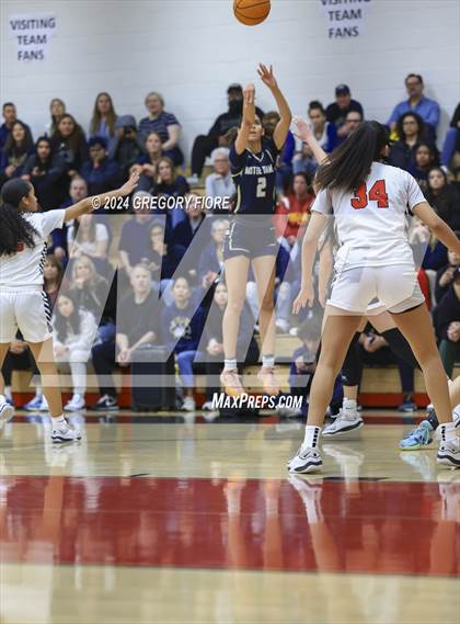 Thumbnail 2 in Notre Dame (SO) @ Harvard-Westlake photogallery.