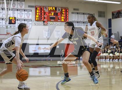 Thumbnail 1 in Notre Dame (SO) @ Harvard-Westlake photogallery.