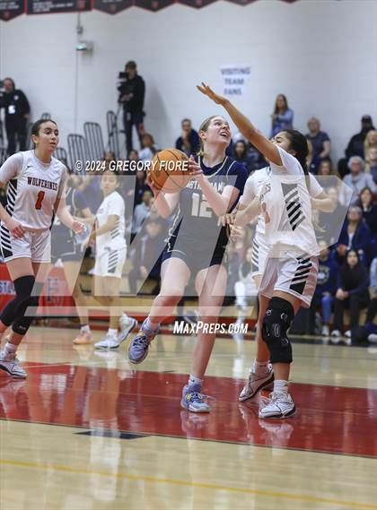 Thumbnail 3 in Notre Dame (SO) @ Harvard-Westlake photogallery.