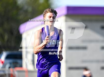 Thumbnail 3 in Muncie Central Duals (4 x 800 Meter Relay) photogallery.