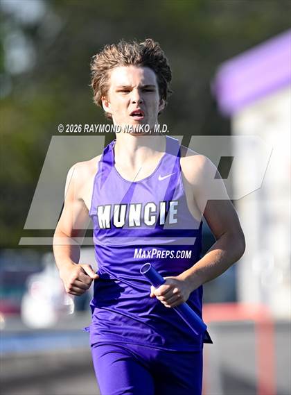 Thumbnail 1 in Muncie Central Duals (4 x 800 Meter Relay) photogallery.
