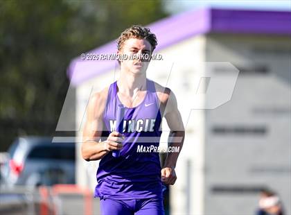 Thumbnail 2 in Muncie Central Duals (4 x 800 Meter Relay) photogallery.