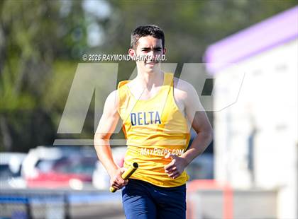Thumbnail 2 in Muncie Central Duals (4 x 800 Meter Relay) photogallery.