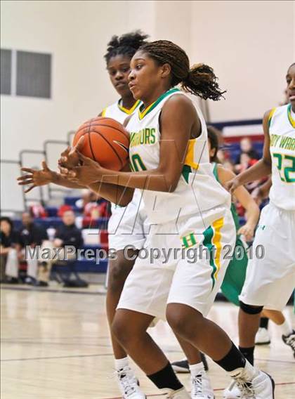 Thumbnail 2 in St. Mary's vs. Memphis Central (Nike Tournament of Champions) photogallery.
