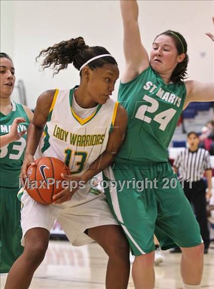 Thumbnail 3 in St. Mary's vs. Memphis Central (Nike Tournament of Champions) photogallery.