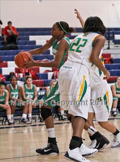 Thumbnail 2 in St. Mary's vs. Memphis Central (Nike Tournament of Champions) photogallery.
