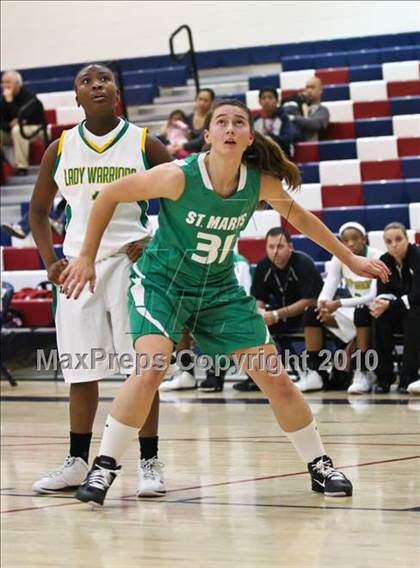Thumbnail 2 in St. Mary's vs. Memphis Central (Nike Tournament of Champions) photogallery.