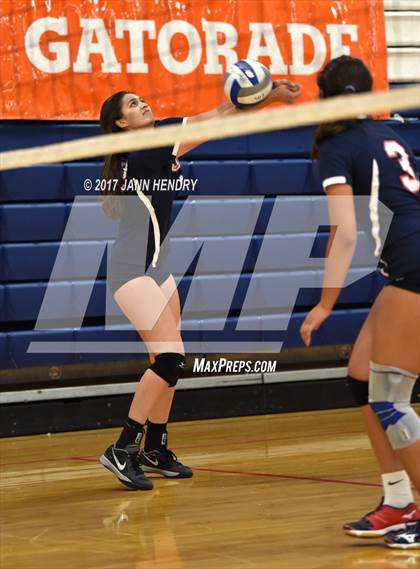 Thumbnail 3 in La Salle vs Skyview (Durango Fall Classic) photogallery.
