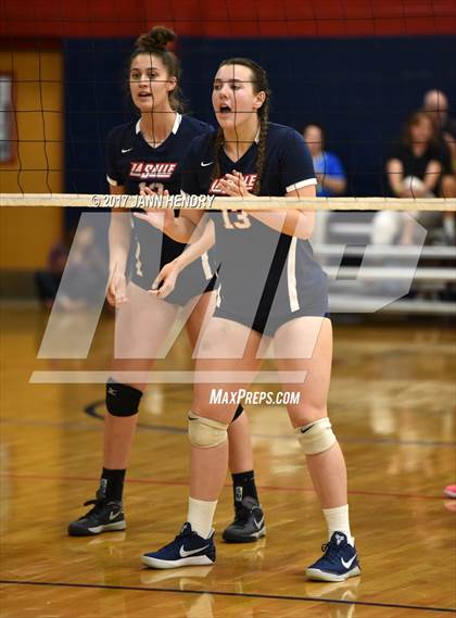 Thumbnail 1 in La Salle vs Skyview (Durango Fall Classic) photogallery.