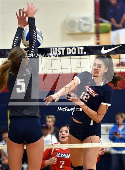 Thumbnail 3 in La Salle vs Skyview (Durango Fall Classic) photogallery.