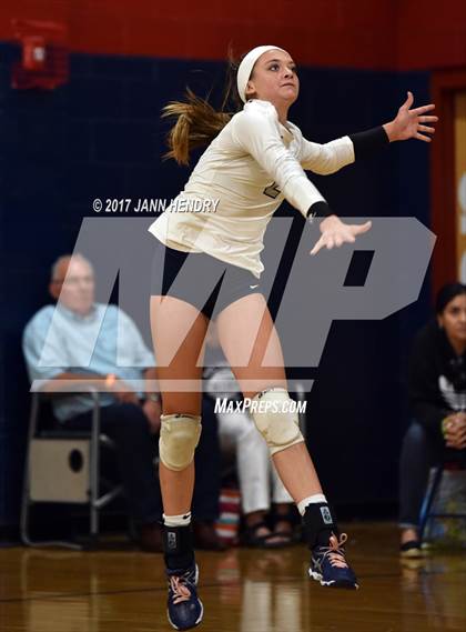 Thumbnail 2 in La Salle vs Skyview (Durango Fall Classic) photogallery.