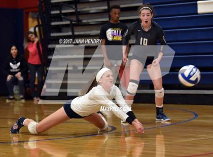 Thumbnail 2 in La Salle vs Skyview (Durango Fall Classic) photogallery.