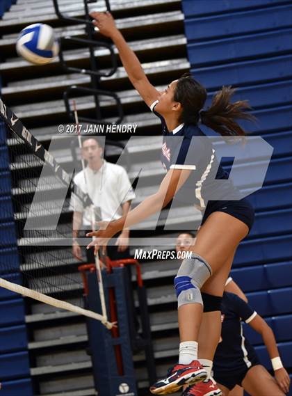 Thumbnail 3 in La Salle vs Skyview (Durango Fall Classic) photogallery.
