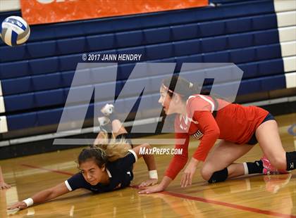 Thumbnail 3 in La Salle vs Skyview (Durango Fall Classic) photogallery.